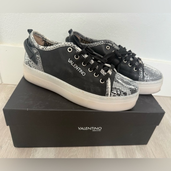 VALENTINO BY MARIO VALENTINO Dalia Sauvage Embossed Python Leather Sneakers 9.5 - Picture 6 of 12